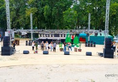 Esta noite, trazemos à Comunidade a magia e alegria do Teatro de Rua!
