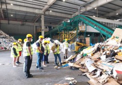 Grupo de Clientes do CACI visita Resinorte