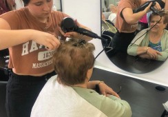 Sessão de beleza e bem-estar para os/as clientes da ERPI 