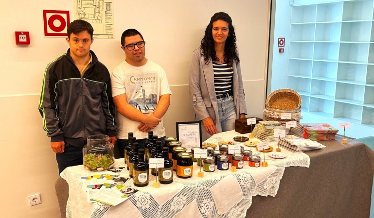 Produtos POR BEM em exposição no XXIV Congresso da Associação Portuguesa de Investigação Operacional