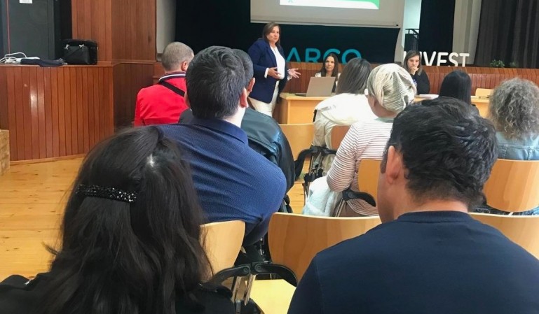 Clientes do CACI participam em workshop sobre empreendedorismo e autoemprego