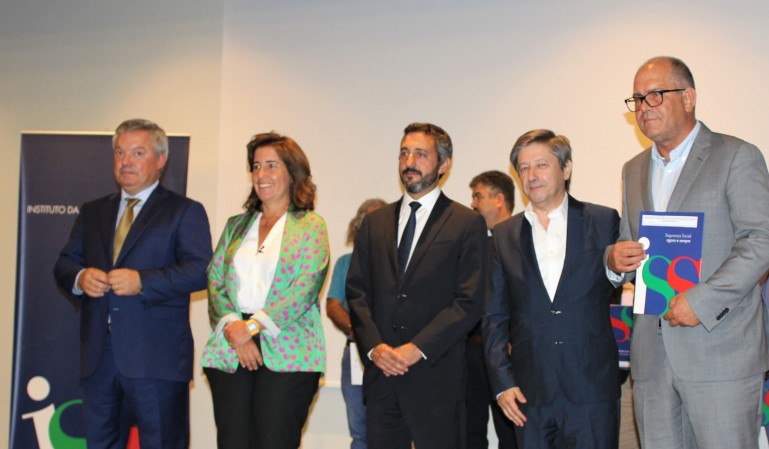 Cercimarante assina contrato de investimento para criação de um Centro de Dia, em Amarante
