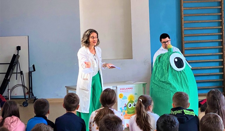 Escolas visitam “A Casa do Pirilampo”!