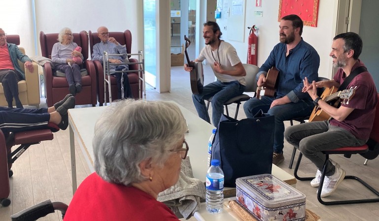  ERPI recebe a visita do grupo - Trovas e Madrigais