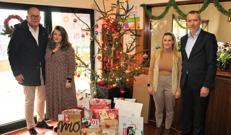 Presentes da iniciativa Árvores de Natal BPI | 2022